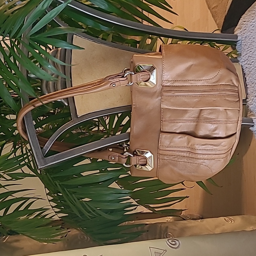 Tignanello Leather Tote Bag ❤️